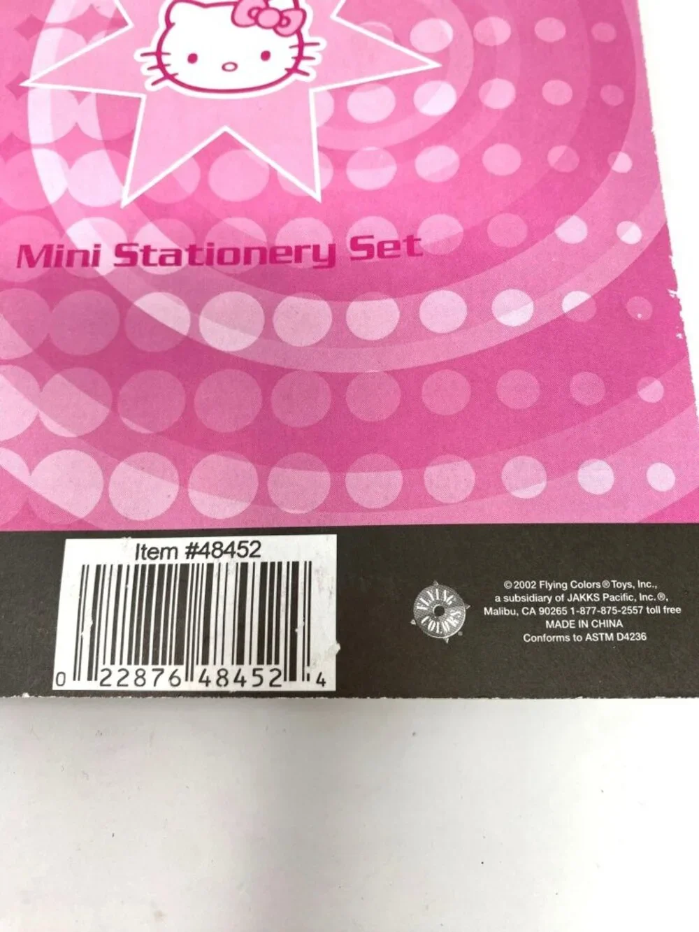 Hello Kitty includes memo